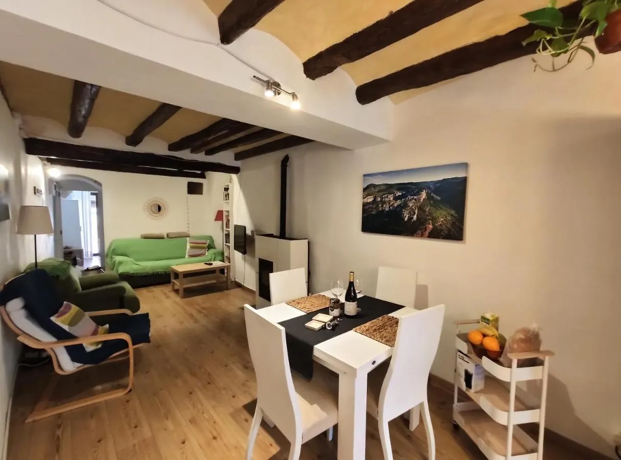 L'Agulla Prohibida Villa Cornudella de Montsant